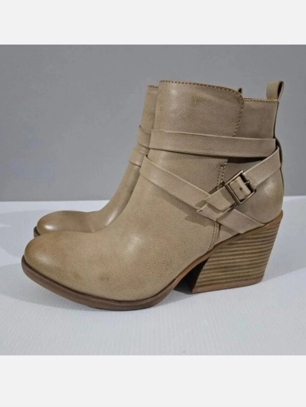 Korks By Kork Ease Heidi Ankle Boot Womens 9.5 Cream Buckle Strap Block Heel NEW